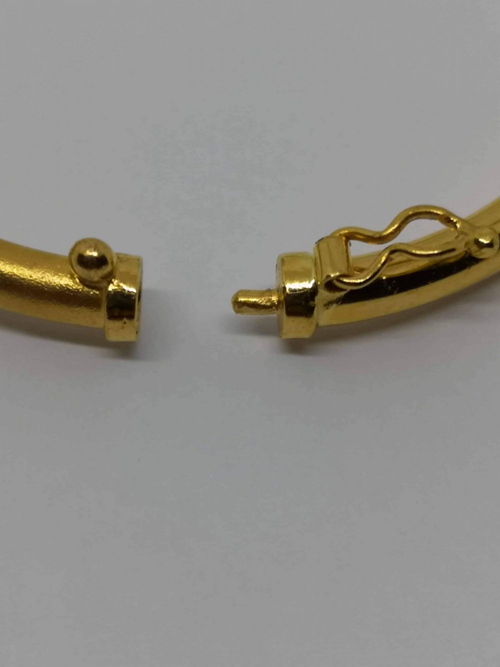 22ct Gold Sparkle Bangle Bracelet