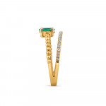 18ct Yellow Gold Ladies Diamond With Emerald Ring | Size M