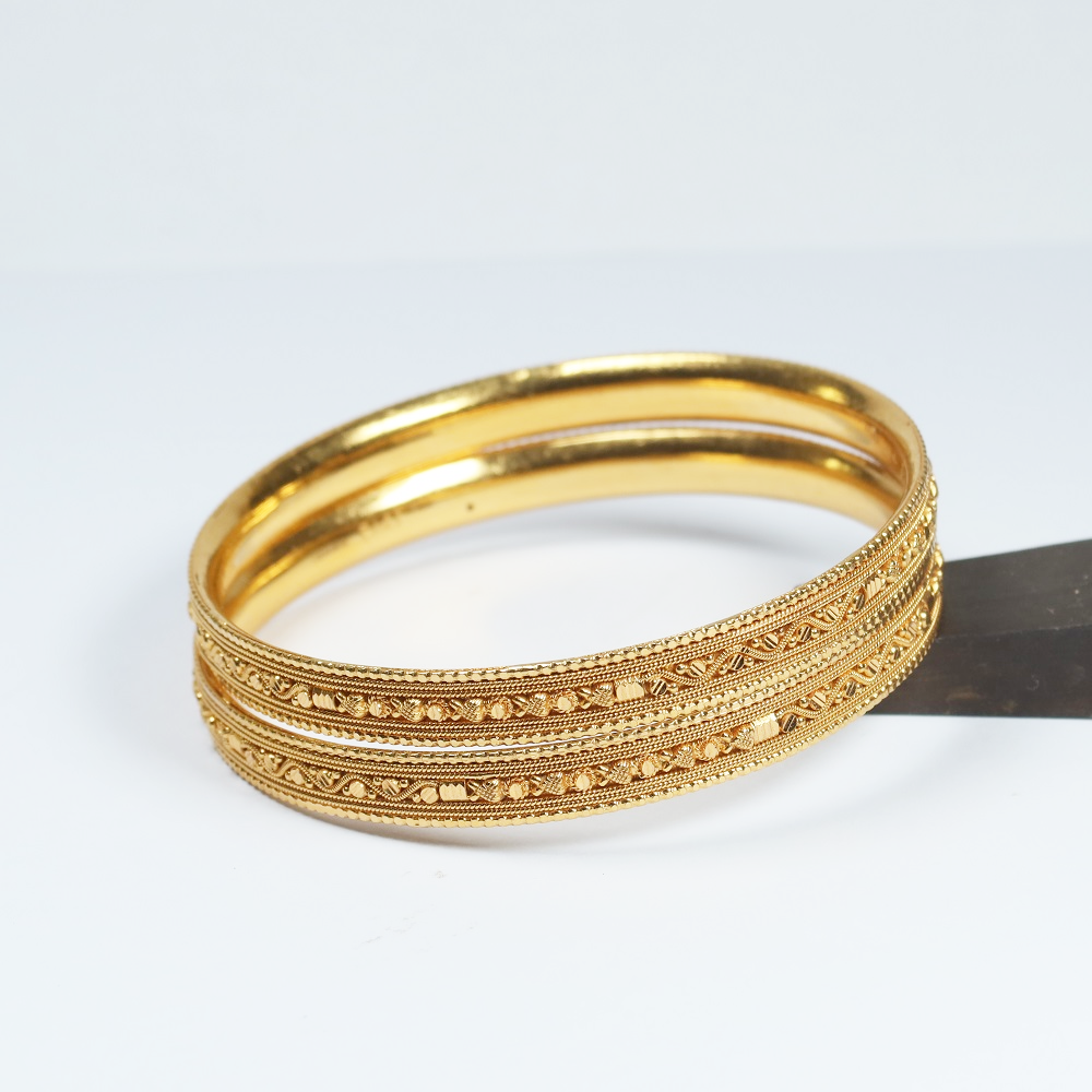 Solid Gold Bangle in 22ct Daily Wear Bangle UK