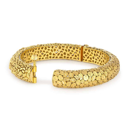 22 Carat Gold Kada With Antique Finish