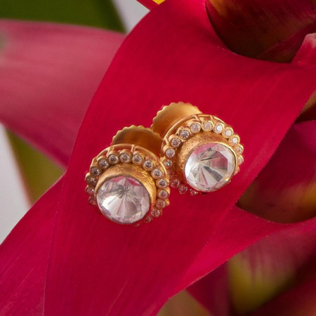 Anusha Stud Earring