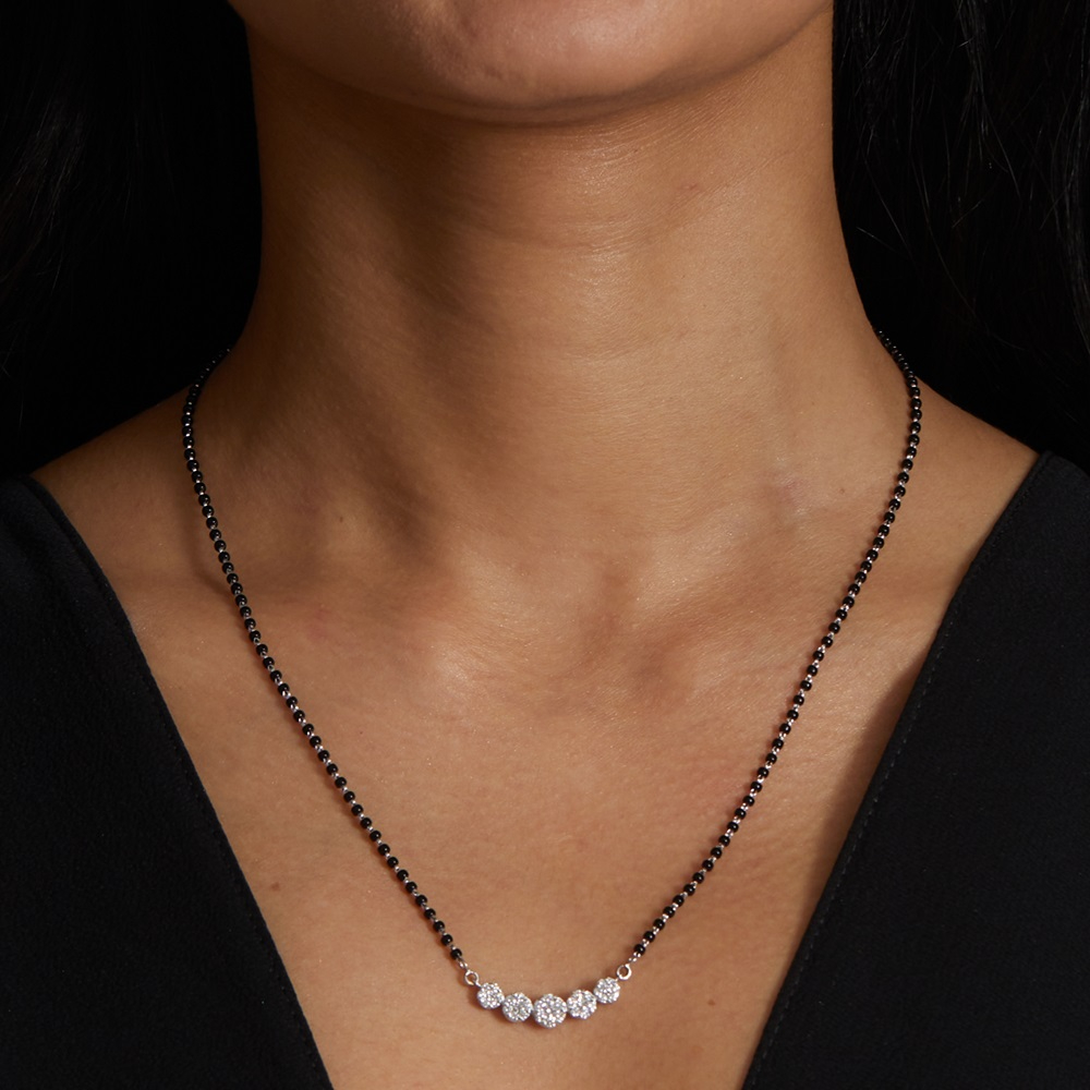 Mangalsutra gold diamond deals