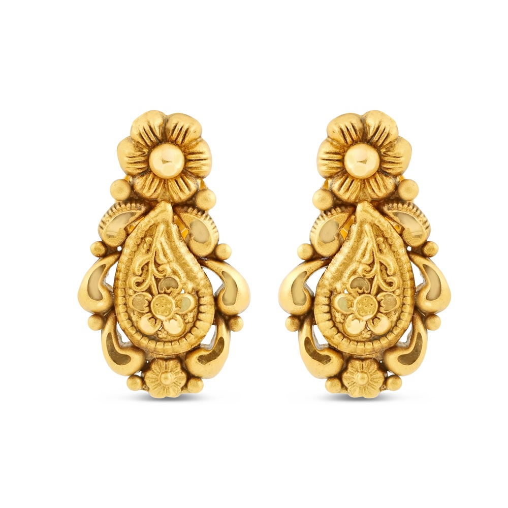 Almond Studs
