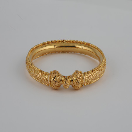 22kt Gold Ladies Ornate Kada | Jali Collection | Size 2.5