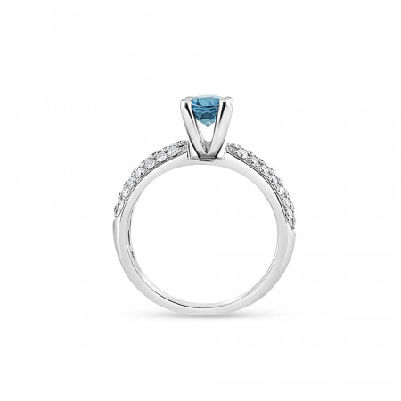 18ct White Gold Diamond Ring With Blue Topaz | Size K