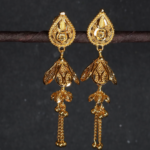 22ct Gold Dreilagige Jhumka | Jali Filigree Kollektion 22ct Gold Dreilagige Jhumka | Jali Filigree Kollektion