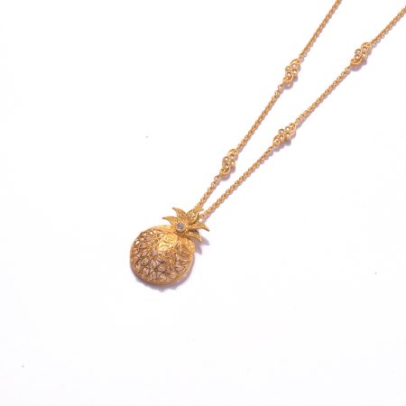 22ct Gold Pineapple Shaped Pendant Necklace | 16 inches