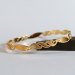 22ct Gold Armreif mit mattem Finish | Größe 2.10 22ct Gold Armreif mit mattem Finish | Größe 2.10