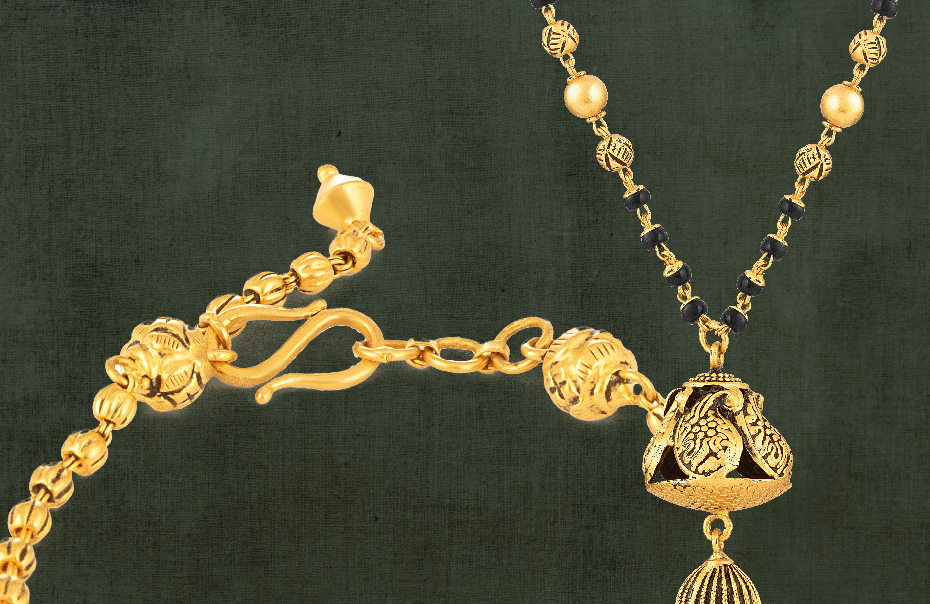 Desktop-Banner-7-Jewellery-turned-balck-01.jpg
