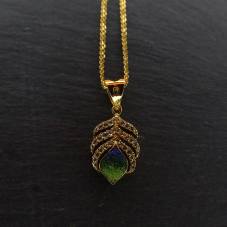 22ct Gold Peacock Feather Pendant With CZ Stone 22ct Gold Peacock Feather Pendant With CZ Stone