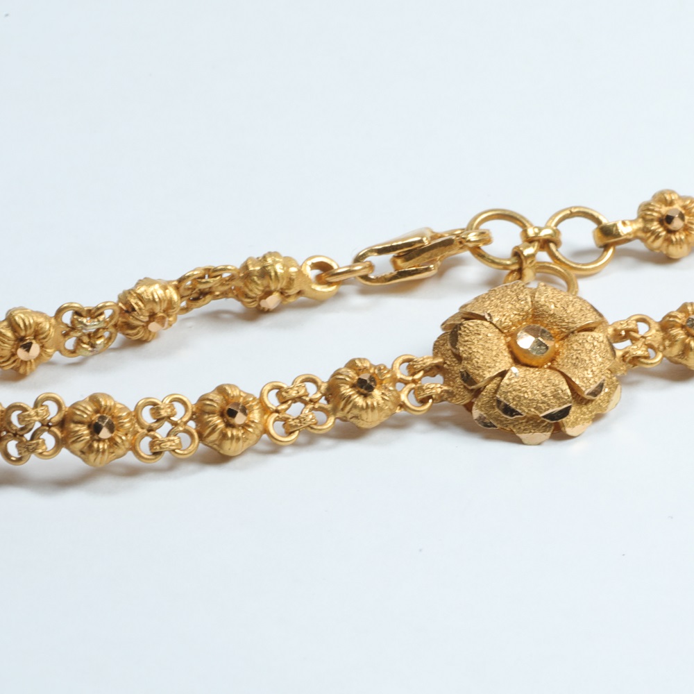 Rosettes Link Bracelet